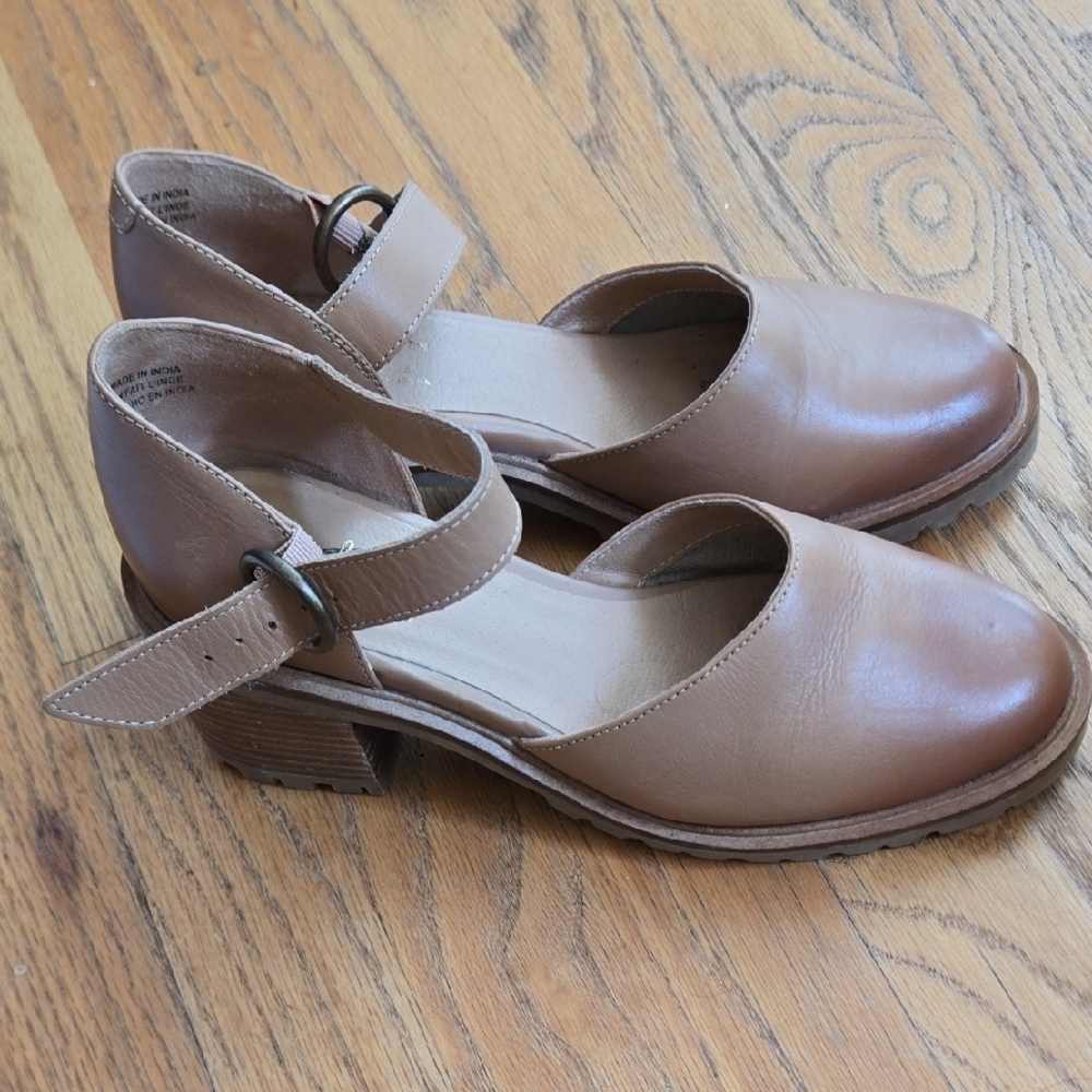 Seychelles Tan Leather Mary Jane Clogs - Picture 2 of 4